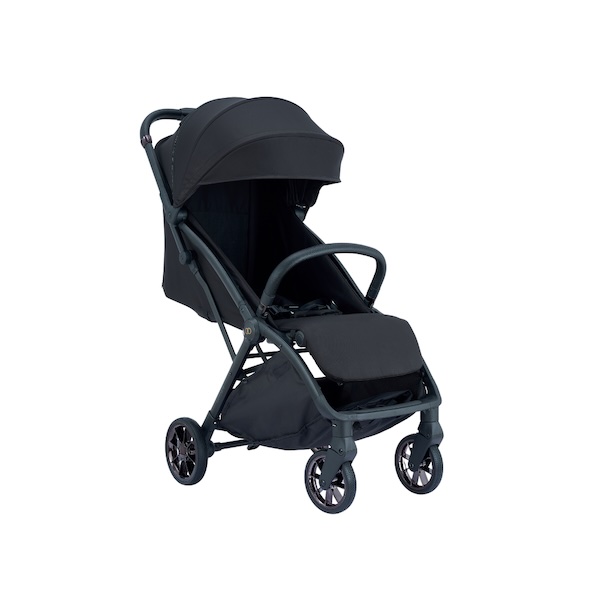 balik-kampung-with-baby-tips-for–parents-8-koopers-kozi Koopers Kozi cabin stroller in Midnight Black with 1-second auto-fold and UPF50+ canopy, compact baby stroller Malaysia for Raya balik kampung travel and open houses.