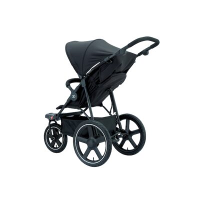 building-strong-bonds-with-your-newborn-daily-10 Koopers Nexa baby jogger stroller 3-wheeler EN1888 approved all-terrain for active dads bonding with newborn in Malaysia parks.